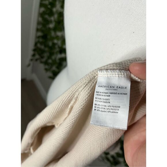 American Eagle Outfitters Tan Ruffle Short Sleeve Knit Crop Top Size XS - Picture 5 of 5